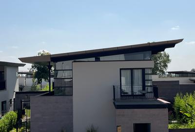 4 Bed House with Swimming Pool in Kiambu Road