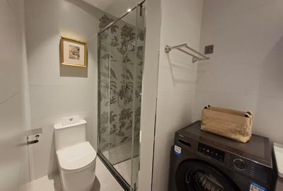 2 Bed Apartment with En Suite at Muthithi Road