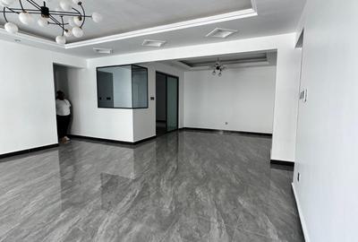 4 Bed Apartment with En Suite in Lavington