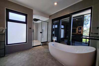 4 Bed Townhouse with En Suite in Lavington