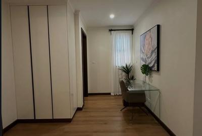 2 Bed Apartment with En Suite at Othaya Road - 4