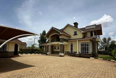 5 Bed House with En Suite in Upper Hill
