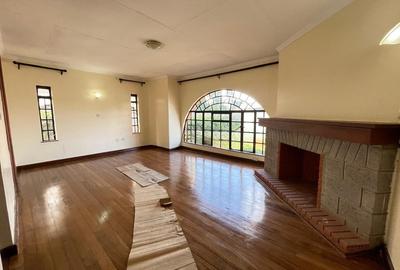 4 Bed House with En Suite at Karen Road - 3