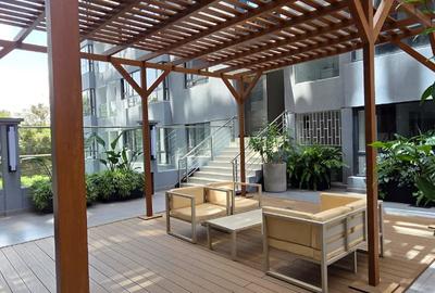 2 Bed Apartment with En Suite in Lavington