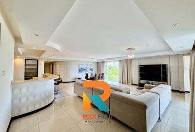 Furnished 3 Bed Apartment with En Suite in Riverside