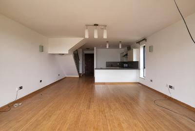 Serviced 2 Bed Apartment with En Suite in Garden Estate - 3