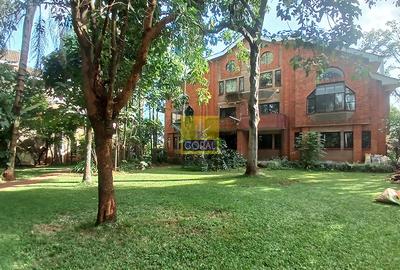 4 Bed Townhouse in Westlands Area - 2