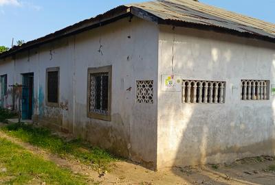 8 Bed House with Borehole at Bamburi