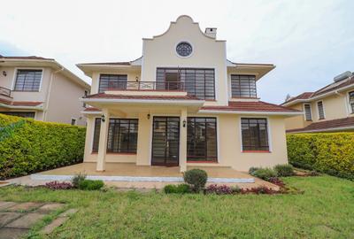 4 Bed House with En Suite in Kiambu Road