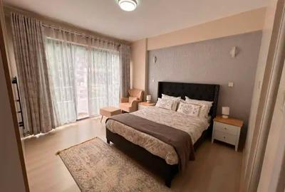 Serviced 1 Bed Apartment with En Suite at St Michaels Road - 4