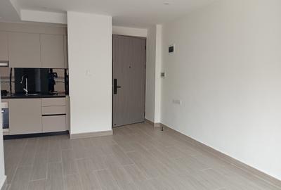 1 Bed Apartment with Swimming Pool in Kilimani