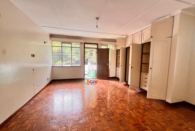 4 Bed Townhouse with Staff Quarters in Kileleshwa