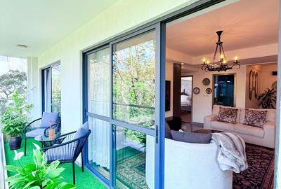 Serviced 2 Bed Apartment with En Suite at Riverside Dr