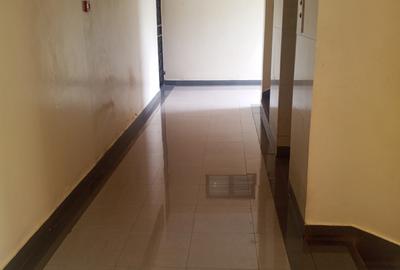 Serviced 2 Bed Apartment with En Suite at Arboretum - 3