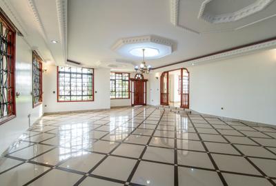 6 Bed House with En Suite in Thika Road