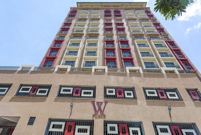 1 Bed Apartment with En Suite at Westlands Rd