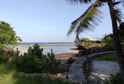 5 Bed Villa with En Suite at Nyali