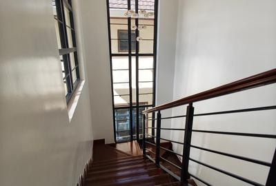 4 Bed House with En Suite at Kibiko