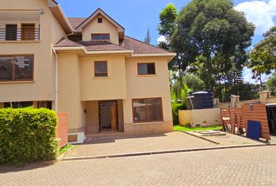 4 Bed Townhouse with En Suite at Convent Drive - 3