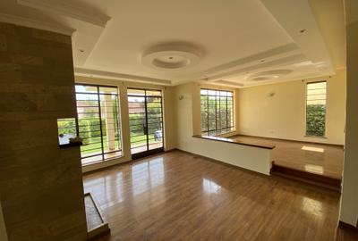 4 Bed House with En Suite in Kiambu Road