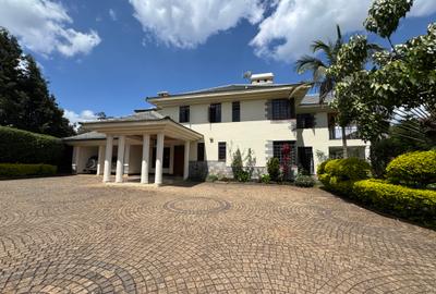 6 Bed House with En Suite in Runda - 2