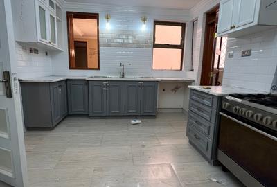 3 Bed Apartment with En Suite in Kileleshwa - 2