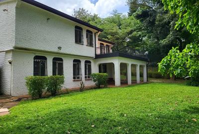 4 Bed House with En Suite at Hill View Crescent