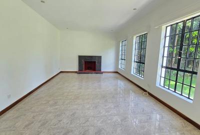 5 Bed House with En Suite in Gigiri
