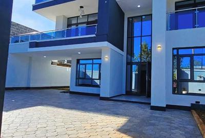 5 Bed Townhouse with En Suite at Mugutha - 3