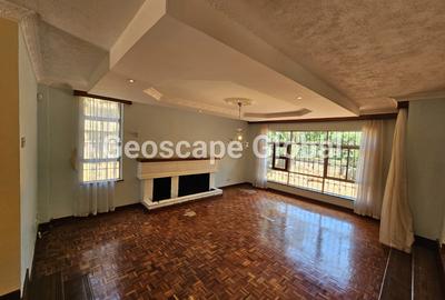 4 Bed House with En Suite in Runda - 2