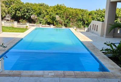 5 Bed House with En Suite in Vipingo - 2
