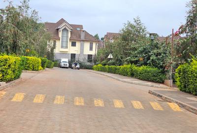 4 Bed Townhouse with En Suite at Runda