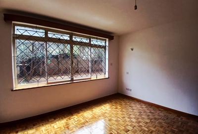 Commercial Property with Parking in Upper Hill - 2