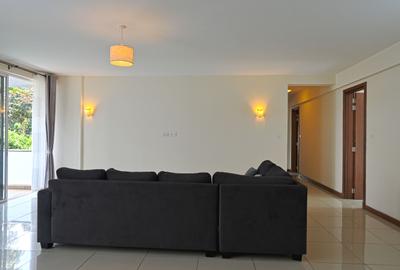 4 Bed Apartment with En Suite in General Mathenge