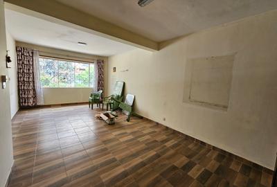 4 Bed Townhouse with En Suite in Westlands Area - 2