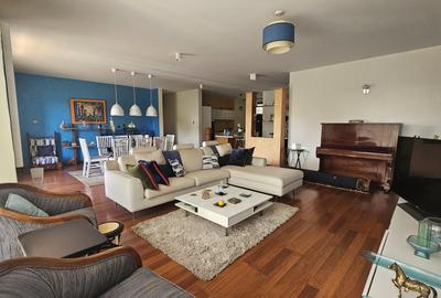 3 Bed Apartment with En Suite at 6Th Parklands