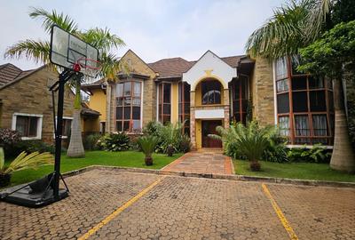 5 Bed House with En Suite at Mimosa Road