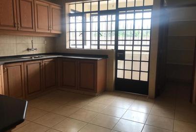 3 Bed Apartment with En Suite in Westlands Area - 4