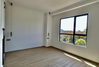 2 Bed Apartment with En Suite in Westlands Area - 2