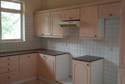 3 Bed Apartment with En Suite at Westlands - 2