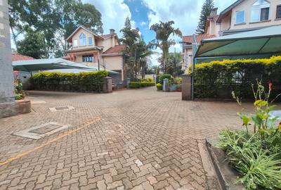 5 Bed Townhouse with En Suite at Spring Valley - 2