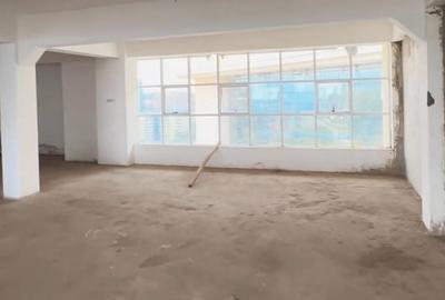 1,600 ft² Office with Service Charge Included at Upperhill Area