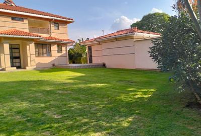 5 Bed Townhouse with En Suite in Runda