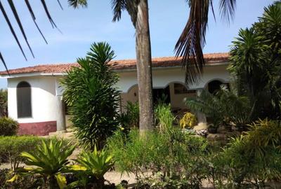 3 Bed House with En Suite at Diani Beach Road