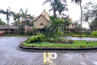 4 Bed Townhouse with En Suite in Muthaiga - 2