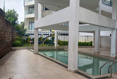 Serviced 3 Bed Apartment with En Suite at Hatheru Road