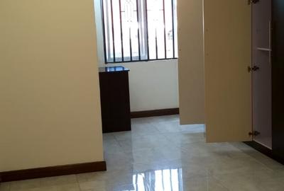 4 Bed Apartment with En Suite in Kilimani