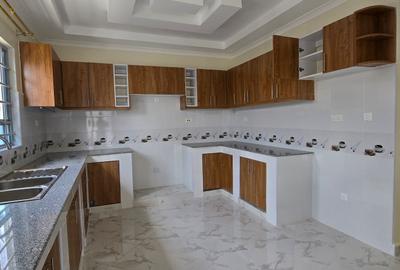 3 Bed House with En Suite at Mugutha