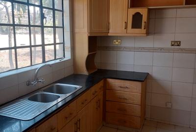 Serviced 3 Bed Apartment with En Suite in Kileleshwa