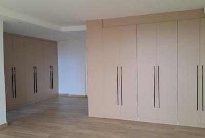 3 Bed Apartment with En Suite at Fourth Parklands